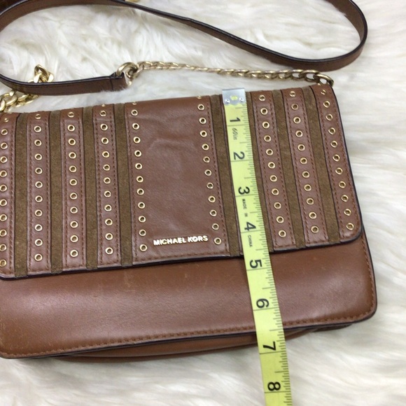 MICHAEL KORS BROOKLYN GROMMET Caramel Brown Leather Crossbody Bag Purse Flap - Picture 3 of 14